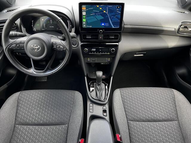 Toyota YARIS Cross 1.5 Hybrid 115 Dynamic / tot 10 jaar garantie* / Camera / Voorruit-, stuurwiel- en stoelverwarming / Navigatie via Android Auto Apple Carplay / 17"LM wielen /