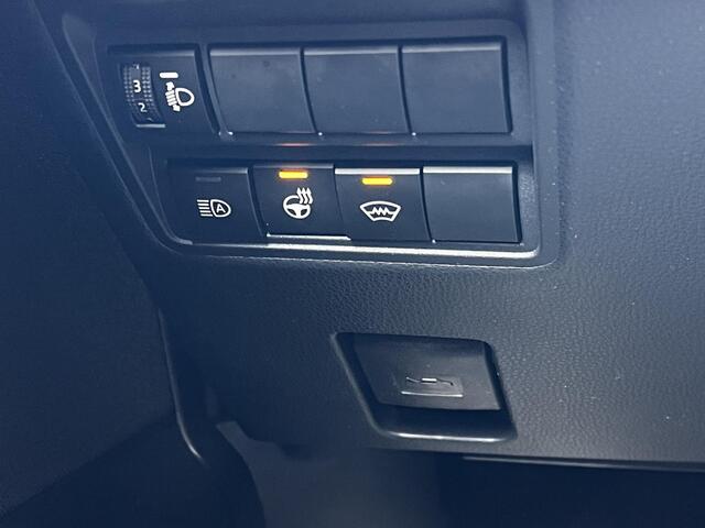 Toyota YARIS Cross 1.5 Hybrid 115 Dynamic / tot 10 jaar garantie* / Camera / Voorruit-, stuurwiel- en stoelverwarming / Navigatie via Android Auto Apple Carplay / 17"LM wielen /