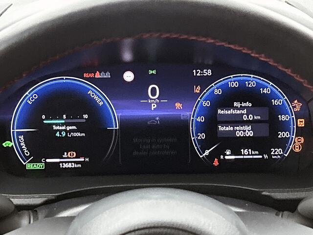 Toyota YARIS Cross 1.5 Hybrid 130 GR Sport | BTW voertuig | Sportstoelen | Stoelverwarming |