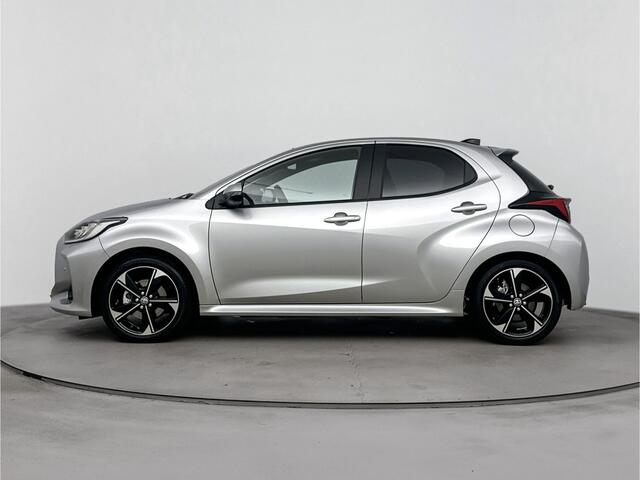 Toyota YARIS 1.5 Hybrid 130 Executive | Apple Carplay & Android Auto | Volledig leder | Trekhaak | *