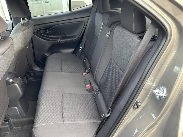 Toyota YARIS Cross 1.5 Hybrid 115 First Edition | Rijklaar | NL-auto | 1e eigenaar