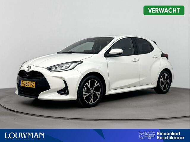 Toyota YARIS 1.5 Hybrid 115 First Edition | Full map navigatie | Climate control | LM velgen | Privacy glass |