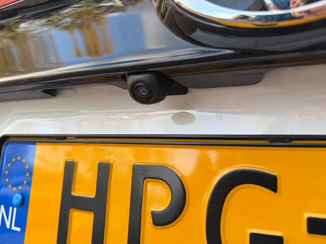 Toyota YARIS 1.5 HYBRID 115 FIRST EDTION NIEUW MODEL!