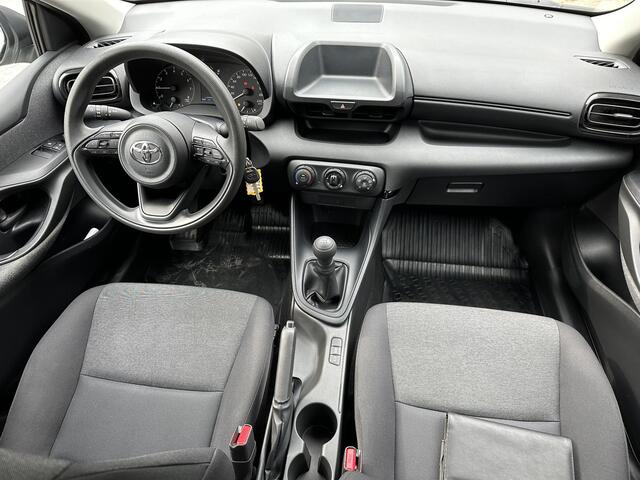 Toyota YARIS 1.0 VVT-i Comfort Radio wordt ingebouwd | Airco | Adaptive cruise control | Centrale deurvergrendeling met afst.bediening |