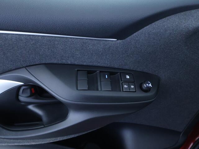 Toyota YARIS 1.5 Hybrid Dynamic Licht Metalen velgen | Achteruitrijcamera | Mistlampen | Apple Carplay Android auto