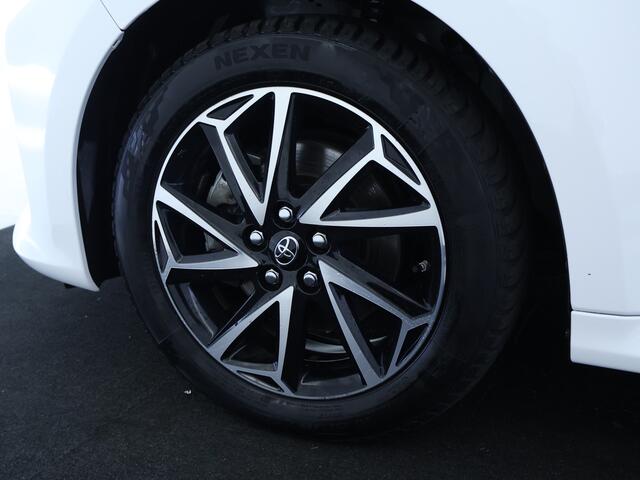 Toyota YARIS 1.5 Hybrid 115 First Edition