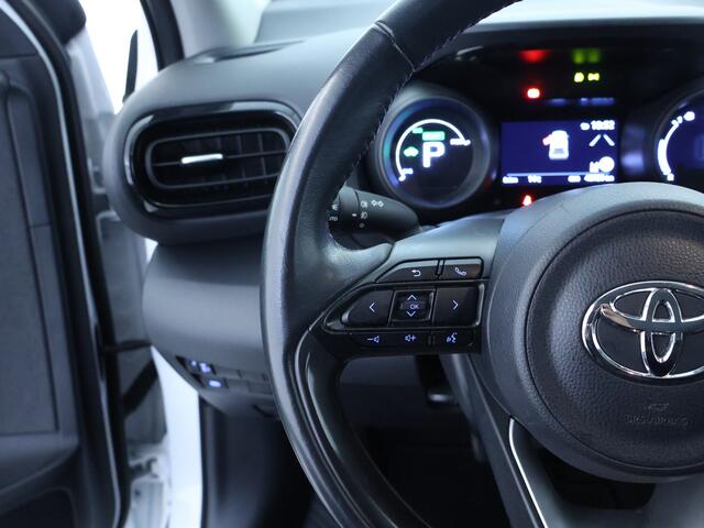 Toyota YARIS 1.5 Hybrid 115 First Edition