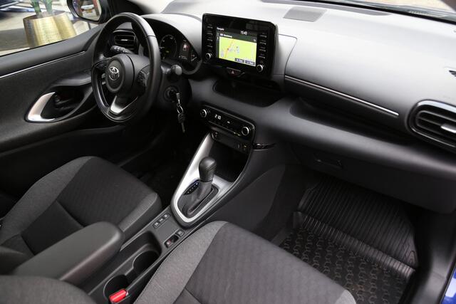 Toyota YARIS 1.5 Hybrid Active Navi Camera ACC