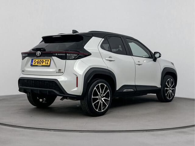 Toyota YARIS Cross 1.5 Hybrid GR Sport NL-Auto | Bi-Tone! | Dealeronderhouden | 1E Eig | APK 04-2027 |