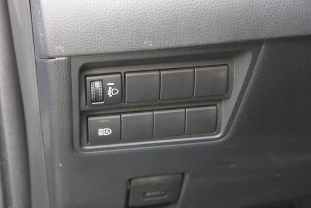 Toyota YARIS 1.5 Hybrid Dynamic Camera, Carplay, Privacy Glass, Stoel/Stuurverwarming