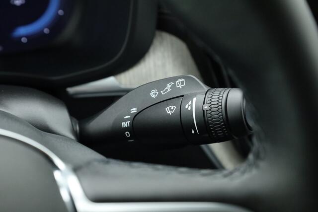 Toyota YARIS 1.5 Hybrid Dynamic | Navi by App | Camera | Keyless | Adapt. Cruise | Clima | All seasons