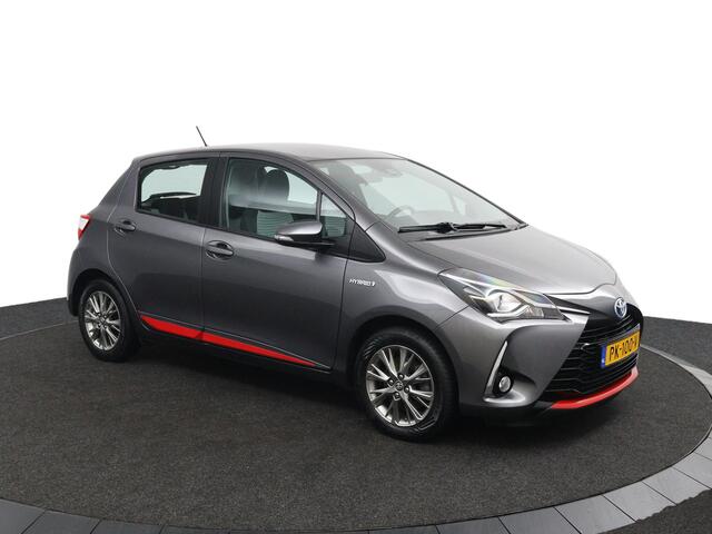 Toyota YARIS 1.5 Hybrid Design Red | Afneembare Trekhaak | Navigatie | Cruise Control | Origineel NL | Eerste Eigenaar |