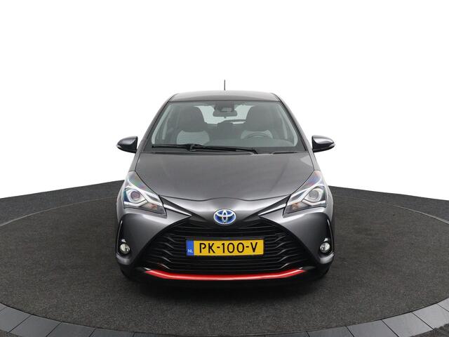 Toyota YARIS 1.5 Hybrid Design Red | Afneembare Trekhaak | Navigatie | Cruise Control | Origineel NL | Eerste Eigenaar |