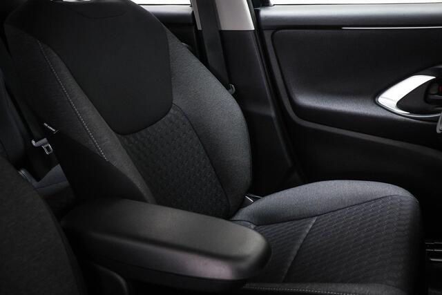 Toyota YARIS 1.5 Hybrid Dynamic | LED | DAB | APPLE | CAMERA