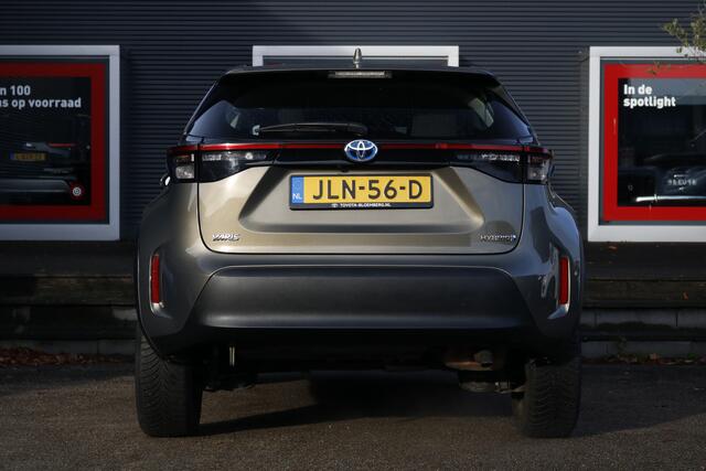 Toyota YARIS Cross 1.5 Hybrid Active All season banden | Car Play