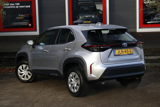 Toyota YARIS Cross 1.5 Hybrid Active All season banden | Apple Car Play |