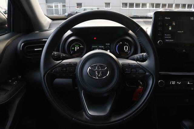 Toyota YARIS Cross 1.5 Hybrid Active All season banden | Apple Car Play |