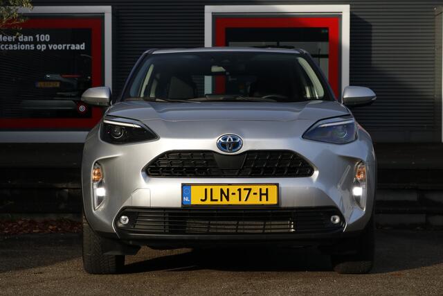 Toyota YARIS Cross 1.5 Hybrid Active All season banden | Car Play