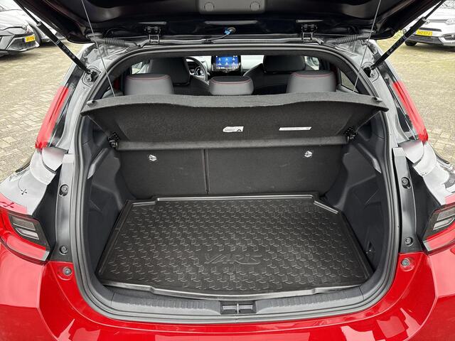 Toyota YARIS 1.5 Hybrid GR Sport | Navigatie | Apple CarPlay/Android auto | Achteruitrijcamera | JBL