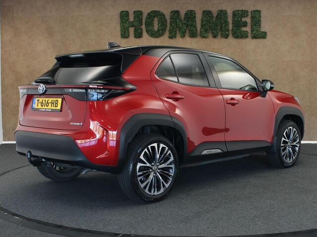 Toyota YARIS Cross 1.5 Hybrid Executive - TREKHAAK 750KG GEREMD TREKGEWICHT - HEAD-UP DISPLAY - JBL GELUIDSINSTALLATIE - PARKEERSENSOREN VOOR EN ACHTER - DODEHOEK DETECTIE - ELEKTRISCHE ACHTERKLEP - VOORRUIT, STUUR EN STOEL VERWARMING - DRAADLOZE TELEFOONLADER - NAVI