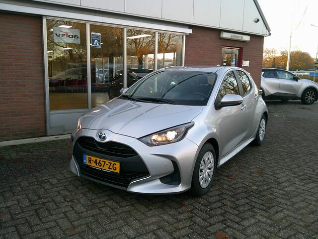 Toyota YARIS 1.5 Hybrid Active Trekhaak Pdc V+A