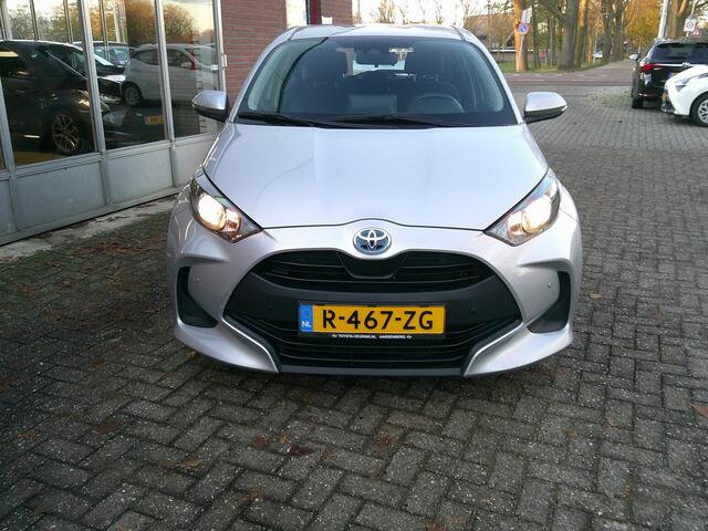 Toyota YARIS 1.5 Hybrid Active Trekhaak Pdc V+A