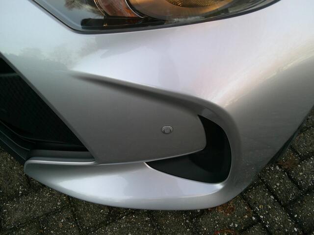 Toyota YARIS 1.5 Hybrid Active Trekhaak Pdc V+A