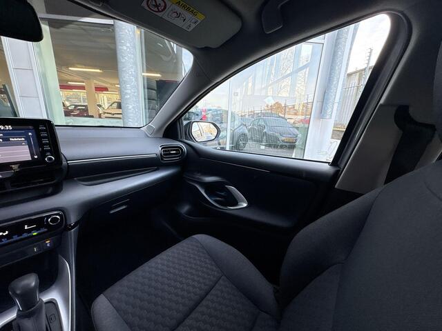 Toyota YARIS 1.5 Hybrid Dynamic | Rijklaar | 4 seizoen | AppleCarplay