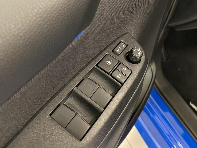 Toyota YARIS 1.5 Hybrid 130 Launch Edition DEMO!