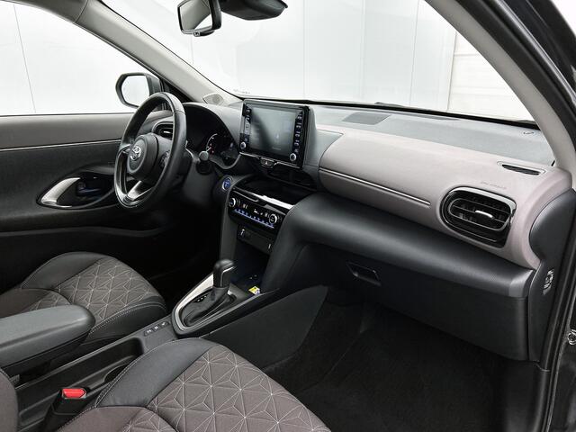 Toyota YARIS Cross 1.5 Hybrid Executive 360 | Stoel+stuur+ruitenwisser verwarming | Sensoren v+a | Dodehoek detectie | draadloos opladen | 360 camera | elektrische achterklep