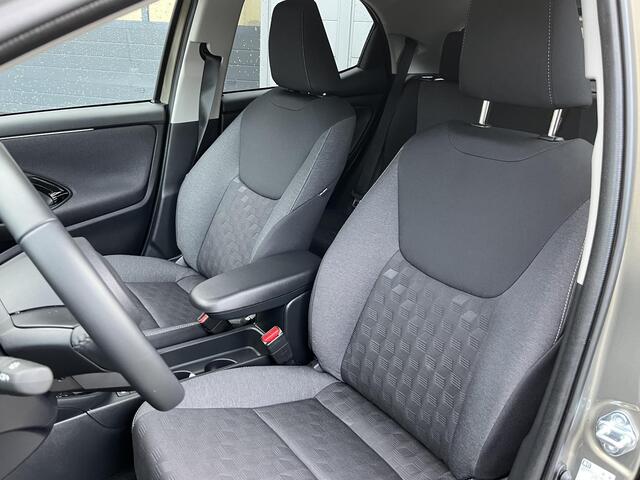 Toyota YARIS 1.5 Hybrid 115 First Edition