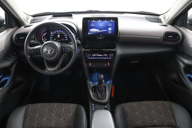 Toyota YARIS Cross 1.5 Hybrid Executive | Stoelverwarming | Head-up display | Parkeersensoren | JBL |