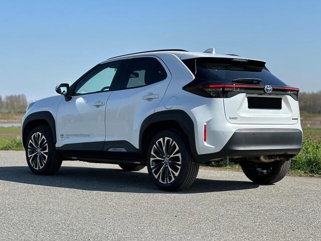 Toyota YARIS Cross 1.5 Hybrid 115 Active ¤29.695,- RIJKLAAR! Nu ¤1.800,- voordeel! Nu extra scherp geprijsd!