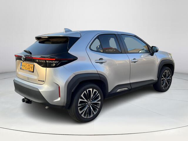 Toyota YARIS Cross 1.5 Hybrid Executive | Trekhaak | Panoramadak | Stoel- + stuurverwarming | Camera's rondom |