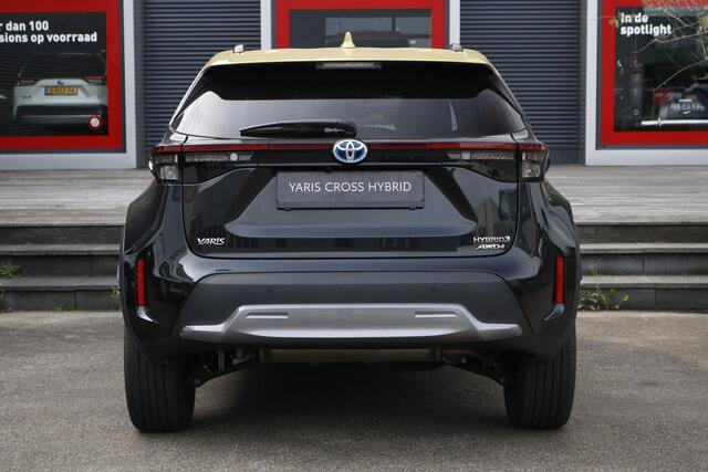 Toyota YARIS Cross 1.5 Hybrid Adventure AWD