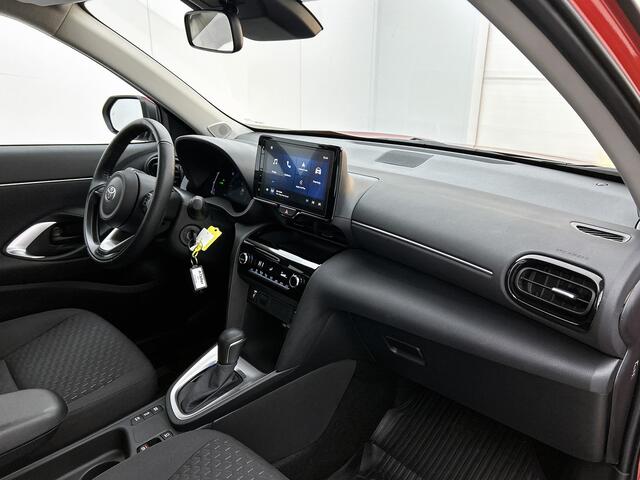 Toyota YARIS Cross 1.5 Hybrid Active | Stuur en stoelverwarming | NL velgen |