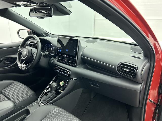 Toyota YARIS 1.5 Hybrid 130 Executive | JBL | Head-Up Display | Dodehoekdetectie | JBL | Sensoren V+A | Stuur + Stoelverwarming |