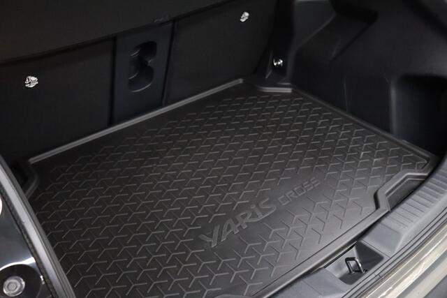 Toyota YARIS Cross 1.5 Hybrid 115 First Edition | Nieuw uit voorraad Leverbaar! | Parkeerhulp | Adaptive-cruise | Navigatie | Stoelverwarming | Apple Carplay & Android Auto | Camera | Keyless