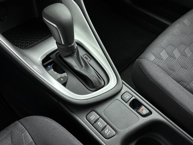 Toyota YARIS 1.5 Hybrid 115 Comfort | Achteruitrijcamera | Snel leverbaar | Applecarplay | TB 22-11