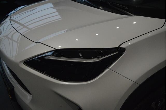 Toyota YARIS Cross 1.5 Hybrid 130 Team Player carplay camera cruise 17 inch !!