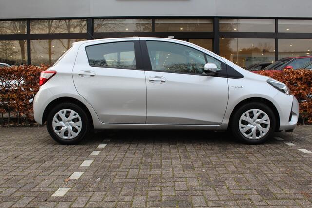 Toyota YARIS 1.5 Hybrid Active | Rijklaar | Clima | Cruise | Camera | Dealer onderhouden | NL-auto