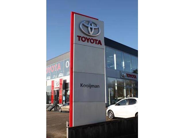 Toyota YARIS 1.5 Hybrid Dynamic NL AUTO | Lichtmetalen velgen | Climate control | Parkeercamera