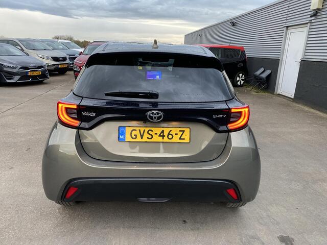 Toyota YARIS 1.5 Hybrid 115 First Edition Navigatie Apple CarPlay/Android Auto, achteruitrij camera, adaptieve cruise control, keyless, NL auto!