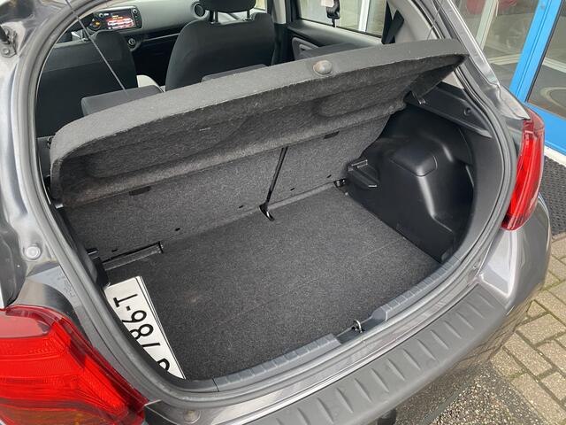 Toyota YARIS 1.3 VVT-i Trend Navigatie Trekhaak