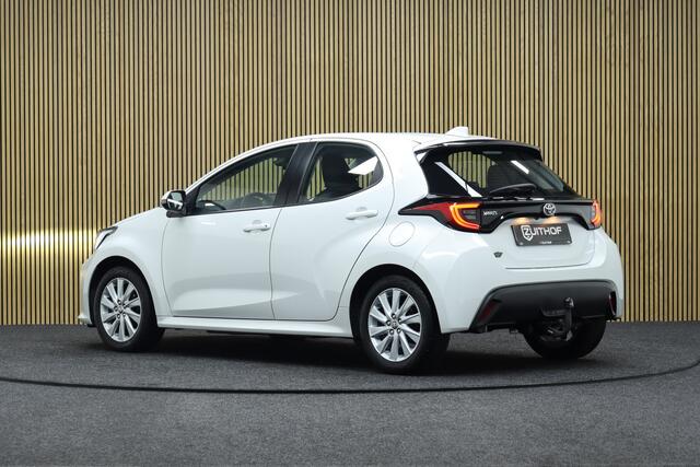 Toyota YARIS 1.5 VVT-i Business Plus | Adaptive-cruise | Afneembare Trekhaak | Camera | Clima | Maps Navigatie | Apple Carplay & Android Auto | Keyless | Stoel & Stuurverwarming