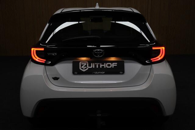 Toyota YARIS 1.5 VVT-i Business Plus | Adaptive-cruise | Afneembare Trekhaak | Camera | Clima | Maps Navigatie | Apple Carplay & Android Auto | Keyless | Stoel & Stuurverwarming