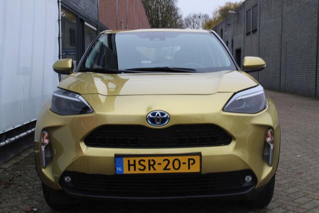 Toyota YARIS Cross 1.5 Hybrid Automaat All season banden l Adaptief cruise control l Navi l Apple/Android carplay l Armsteun l Elektrisch inklapbare buitenspiegels l Climate control l Achteruitrijcamera l VDL auto