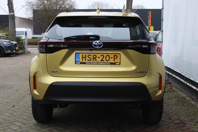 Toyota YARIS Cross 1.5 Hybrid Automaat All season banden l Adaptief cruise control l Navi l Apple/Android carplay l Armsteun l Elektrisch inklapbare buitenspiegels l Climate control l Achteruitrijcamera l VDL auto