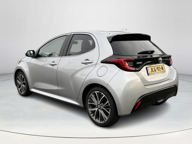 Toyota YARIS 1.5 Hybrid Executive | Navigatie | Stoelverwarming | LED koplampen | 17 inch LM-velgen |