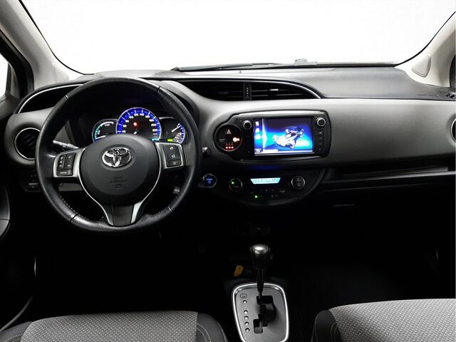 Toyota YARIS 1.5 Hybrid Trend Bi-Tone | Camera | LM Velgen |